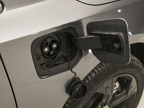 2022�� EV 600��Ļ�콢��