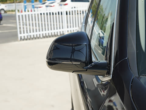 2022�� �Ŀ� xDrive25i M�˶���װ