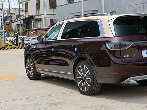 2025�� ���� Ultra�� 52kWh 5����