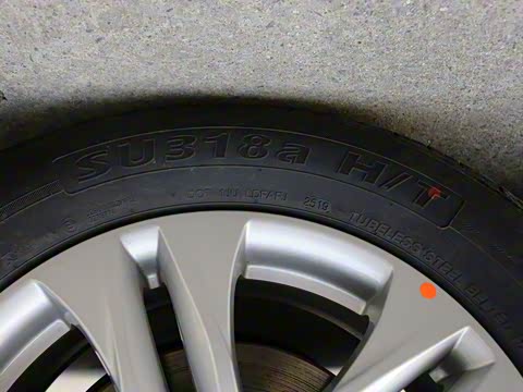 2019�� 1.5T �ֶ�������Ӣ�� ��V