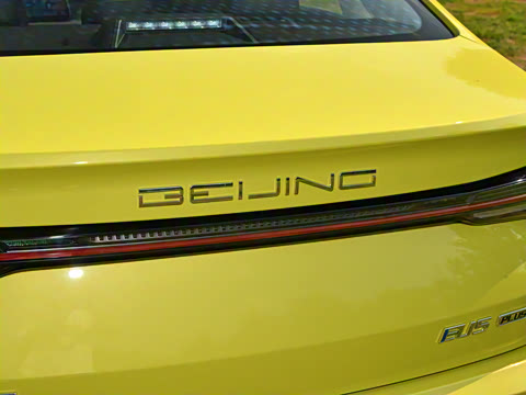 2023�� R600 ������