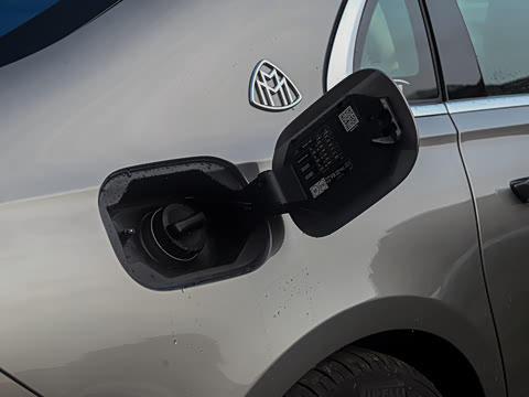 2025�� �Ŀ� S 680 4MATIC