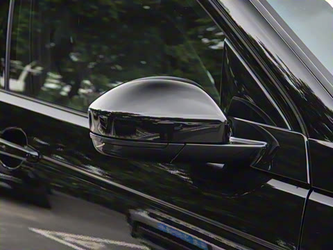 2023�� 249PS R-Dynamic S ���ܰ�