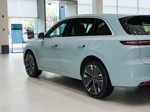 2025�� Pro ���ܻ��°�