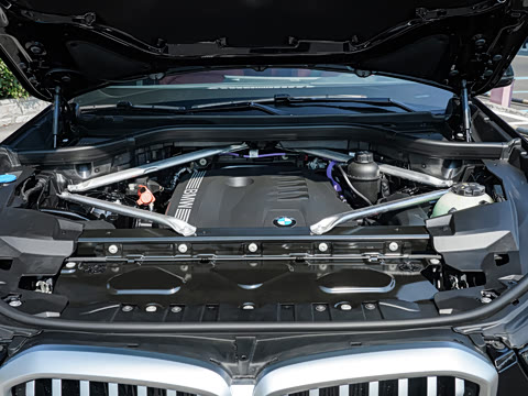 2025�� xDrive 40Li M�˶���ҹ��װ