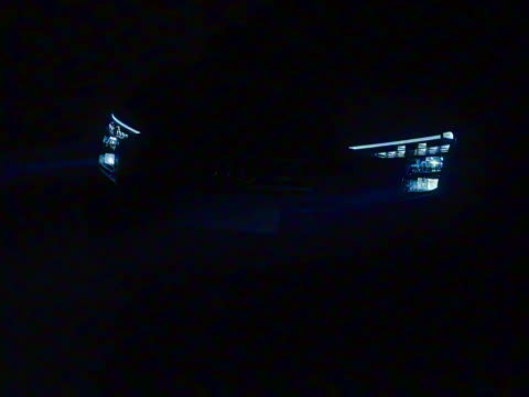 2023�� 50 e-tron quattro ��ҫ�� ������װ