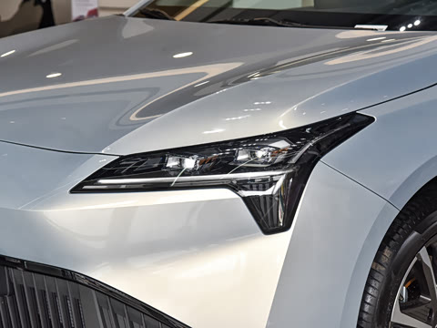 2023�� 70 ����� �������