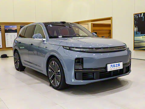 2025�� Ultra ���ܻ��°�