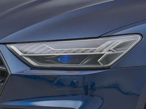 2022�� 55 TFSI quattro S-line ��Զ���׺���װ