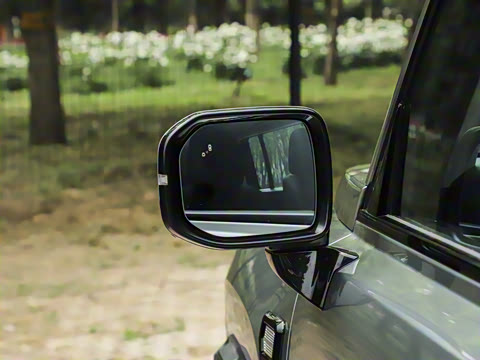 2025�� 2.0T 4WD Ultra