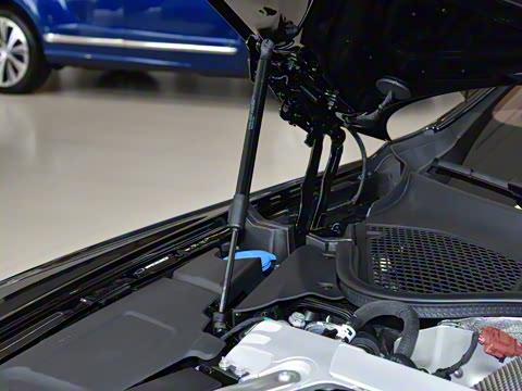 2026�� 4.0T V8 Mulliner