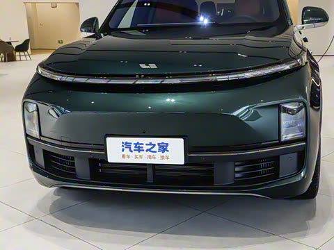 2025�� Ultra ���ܻ��°�