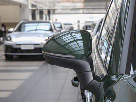 2025�� Cayenne 3.0T ���۰�