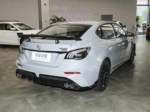 2025�� 1.5T XLINE �����