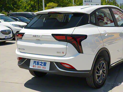 2022�� �� 300 Lite ��Ԫ�