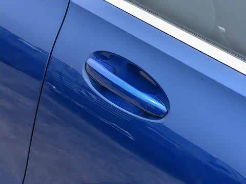 2025�� �Ŀ� C 260 L �˶���