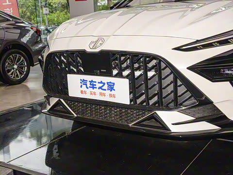 2025�� 1.5T XLINE �����