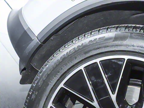 2024�� Macan ��������