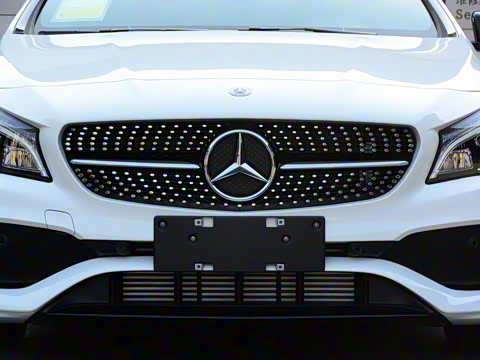 2019�� CLA 220 4MATIC