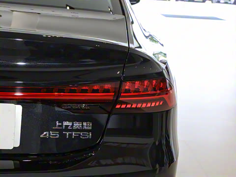 2025�� 45 TFSI ������