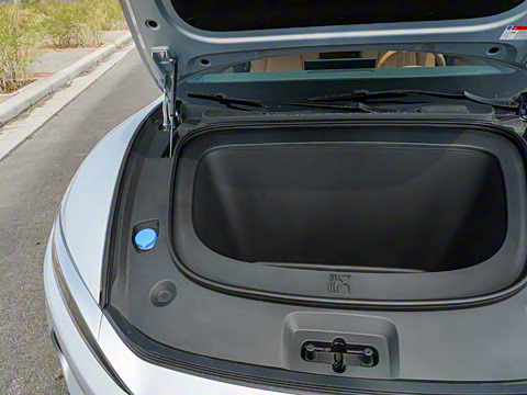 2025�� EV 701KM�����״�������