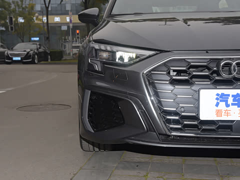 2021�� A3L Limousine 35 TFSI �����˶���