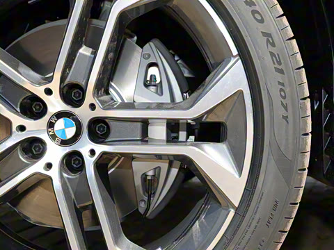 2022�� �Ŀ� xDrive 40Li M�˶���װ