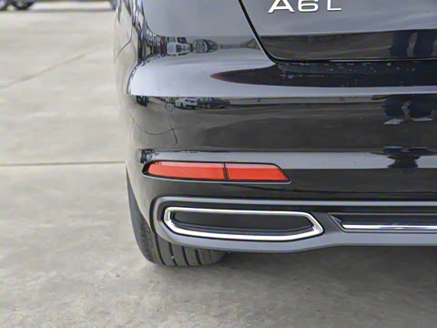 2021�� 40 TFSI ����������