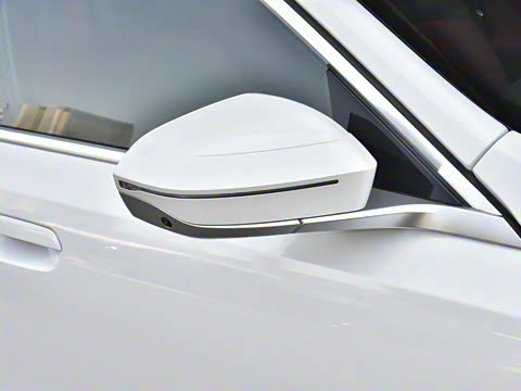 2025 xDrive 50L M˶װ