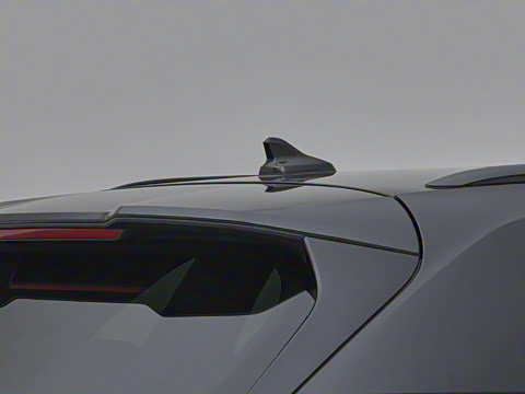 2023�� 50 e-tron quattro ��ҫ�� ������װ