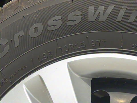 2025�� M5 1.6L ���������� 7��