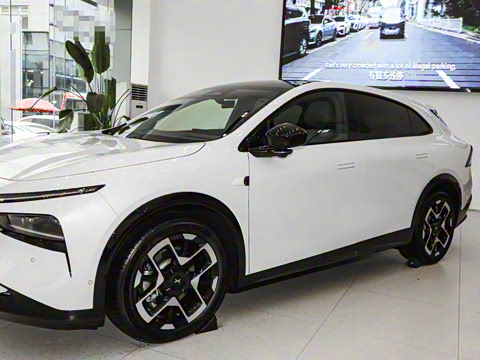 2025�� 702 �������� Max