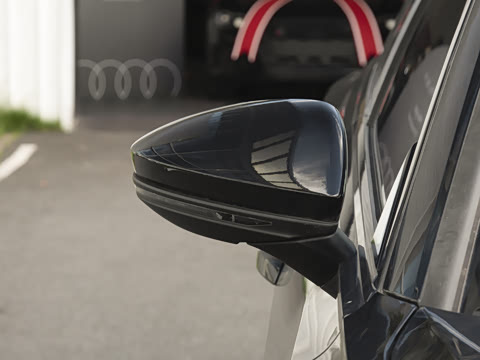 2025�� allroad quattro 55 TFSI ��̽�ռ�