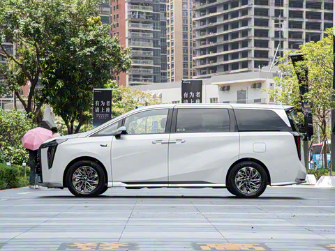 2025�� Ǭ��ϵ�� Ultra ͷ�Ȳ�