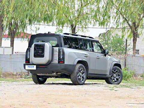 2025�� 2.0TD XWD �Զ������ӳ��� 7��