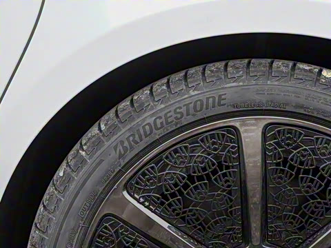 2025�� �Ŀ� S 680 4MATIC ��ҹ��