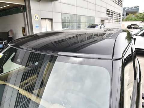 2025�� 90 5.0T V8