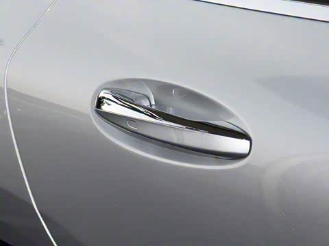 2020�� EQC 400 4MATIC ������ 1886������