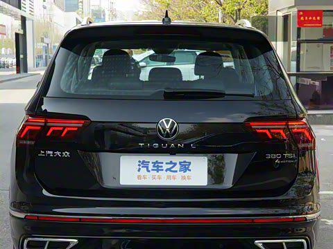 2023�� �Ŀ� 380TSI �Զ�����R-LineԽ����7��