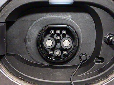 2025�� EV 701KM�����״�������