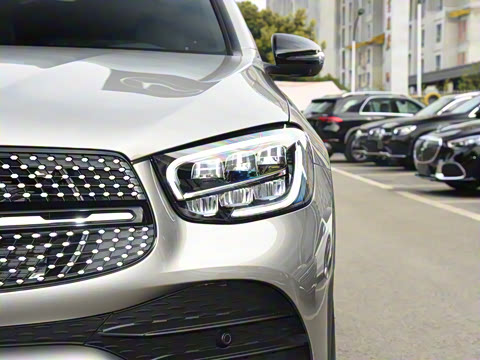 2023�� GLC 260 4MATIC ����SUV