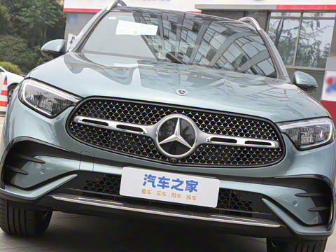 2025�� �Ŀ� GLC 260 L 4MATIC ������