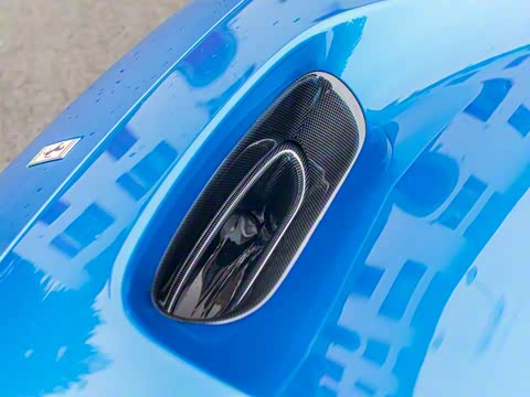 2019�� Tributo 3.9T V8