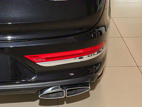 2026�� 4.0T V8 ������