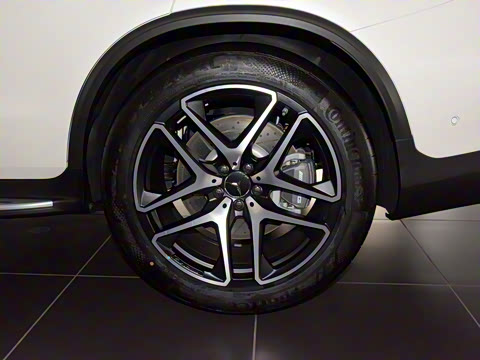 2020�� AMG GLC 63 4MATIC+  ����SUV