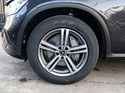 2021�� GLC 260 L 4MATIC ������