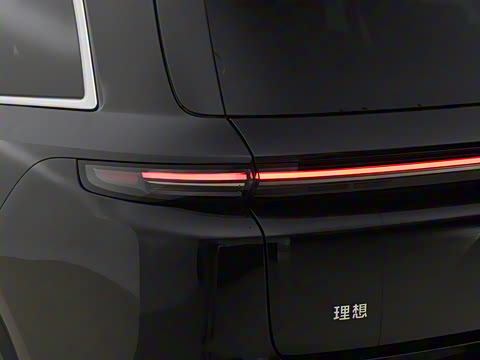 2025�� Ultra ���ܻ��°�