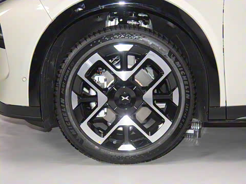 2025�� 702 �������� Ultra