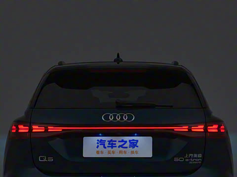 2023�� 50 e-tron quattro ��ҫ�� ������װ