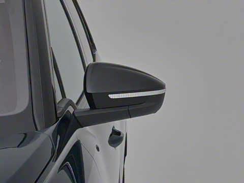 2023�� 50 e-tron quattro ��ҫ�� ������װ